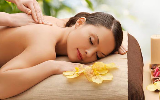 Massage body Thụy Điển là một phương pháp nhẹ nhàng, rất thích hợp với những ai chưa quen với việc massage